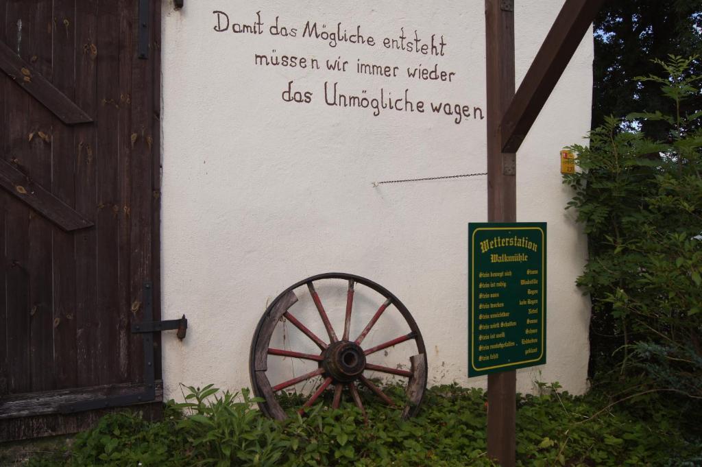 Land-Gast-Hof Walkmuehle Hotel Feuchtwangen Exterior foto